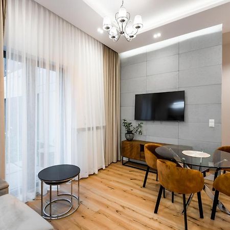 Zlota Sophisticated Apartment Warsaw Exterior photo
